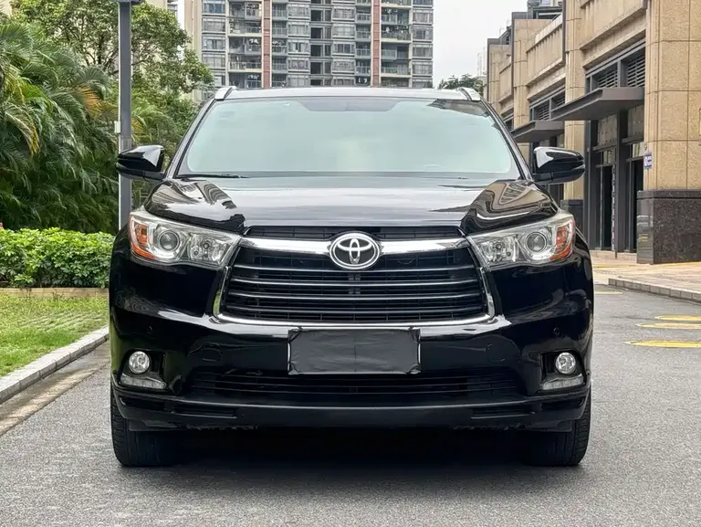 Toyota Highlander 2.0 T 4 WD Luxury 7-seat