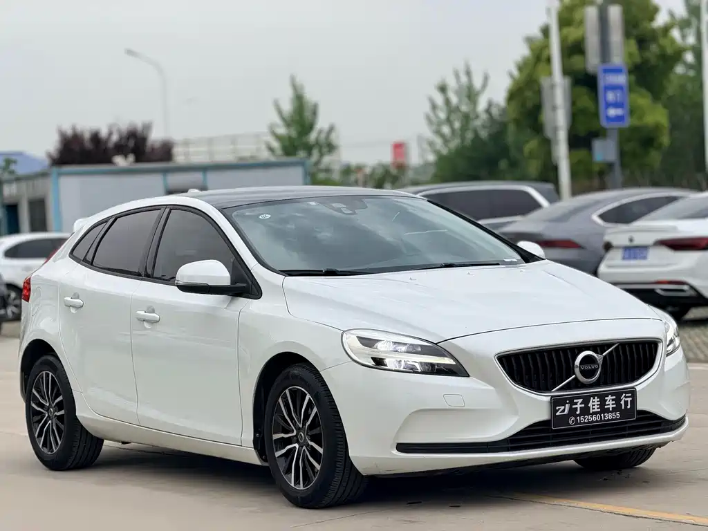 Volvo V40 T3 Smart Ease