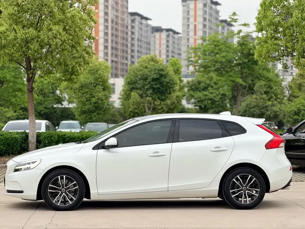 Volvo V40 T3 Smart Ease
