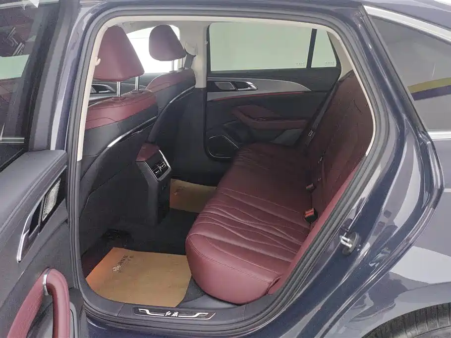 Hongqi H5 2.0 T Auto Connected Flagship Leading
