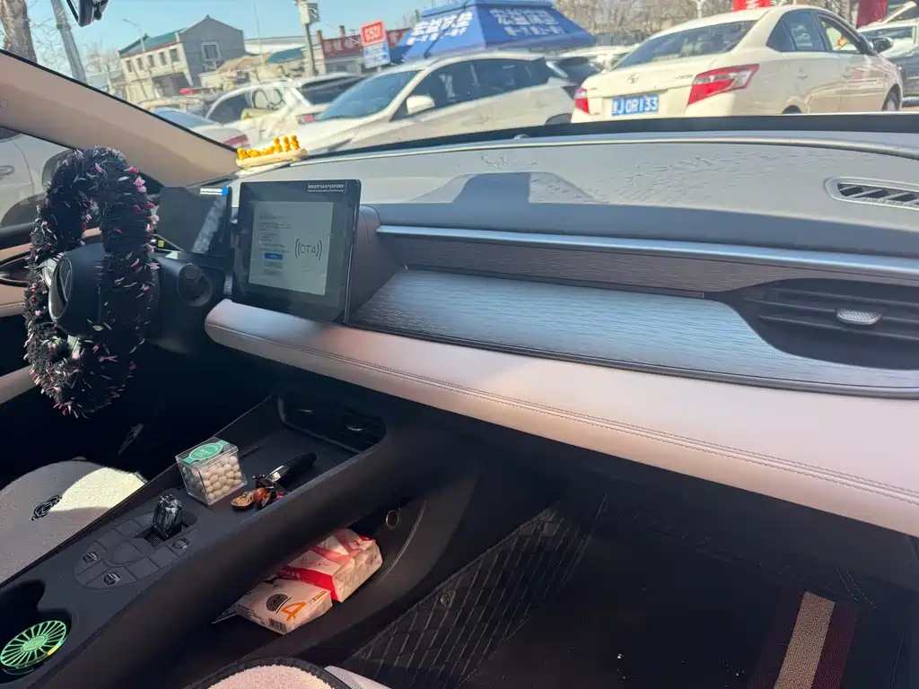 Seal 05 DM-i DM-i Smart Drive 55 KM Luxury