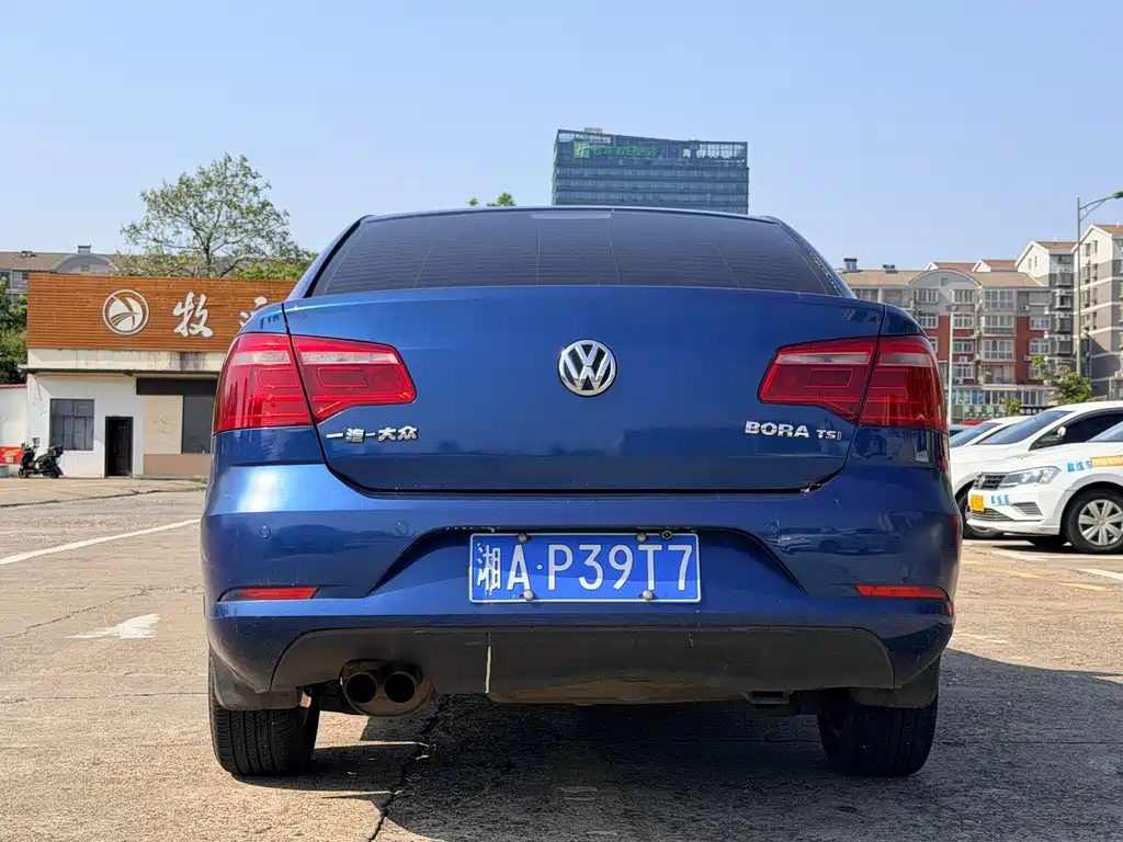 Bora 1.4 T Auto Comfort