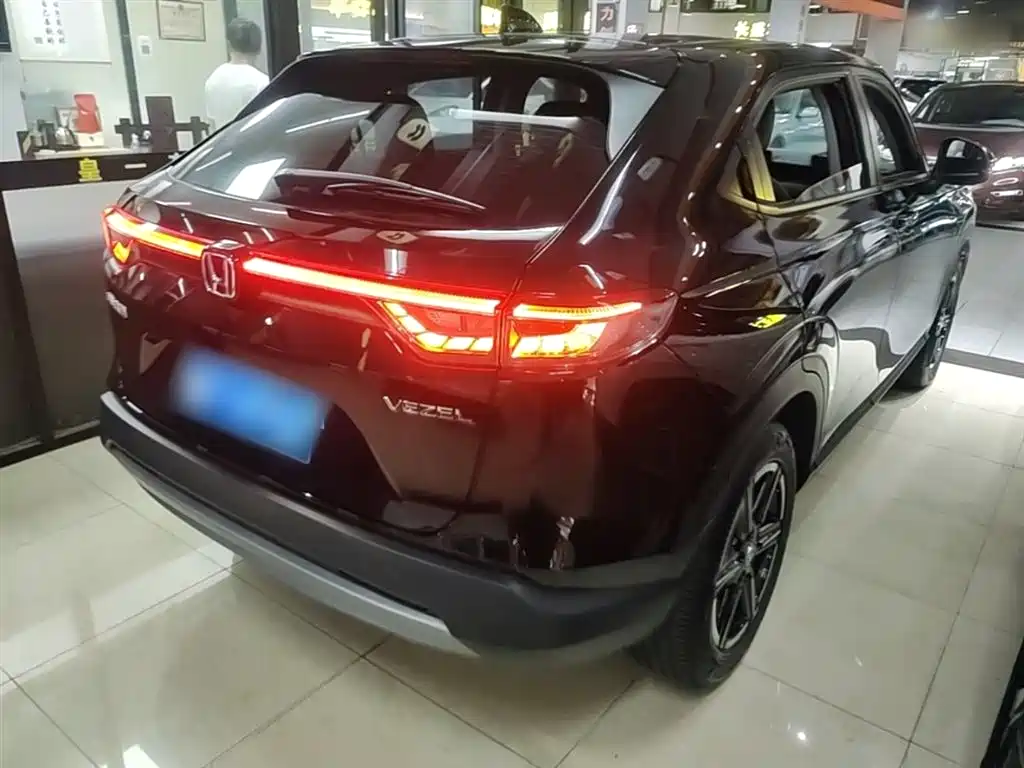 Vezel 1.5 L CVT Tech