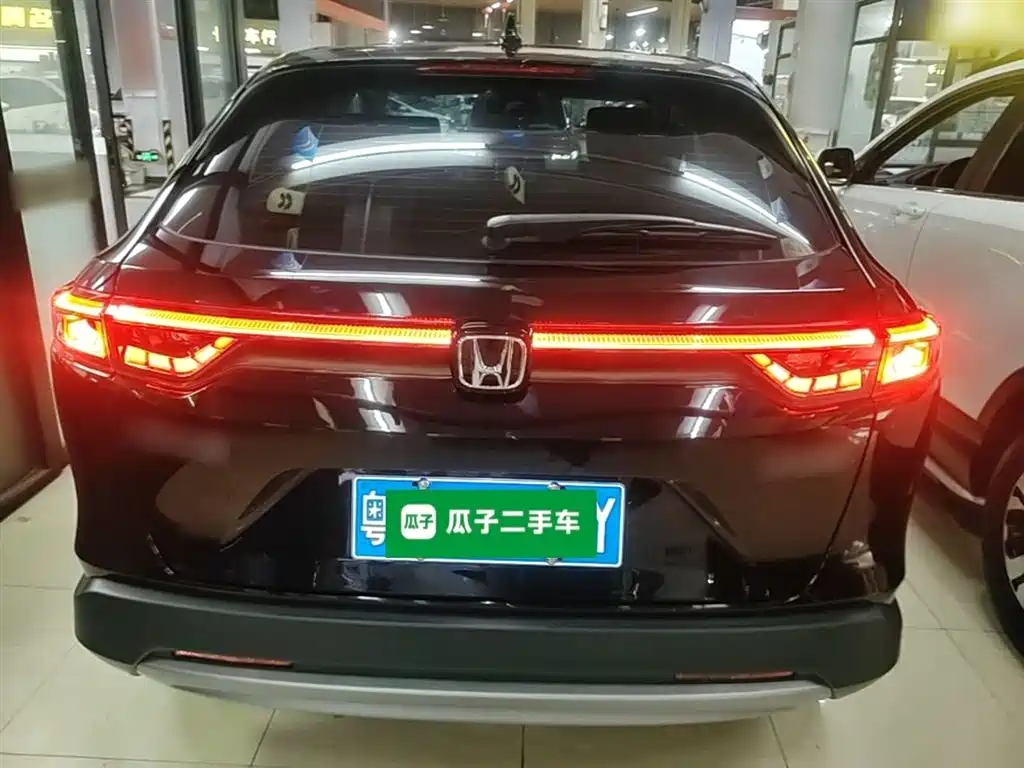 Vezel 1.5 L CVT Tech