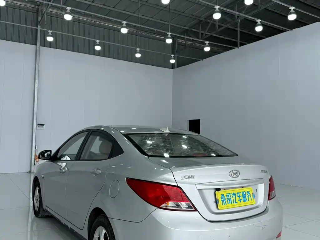 Accent 1.4 L Manual Intelligent GLS