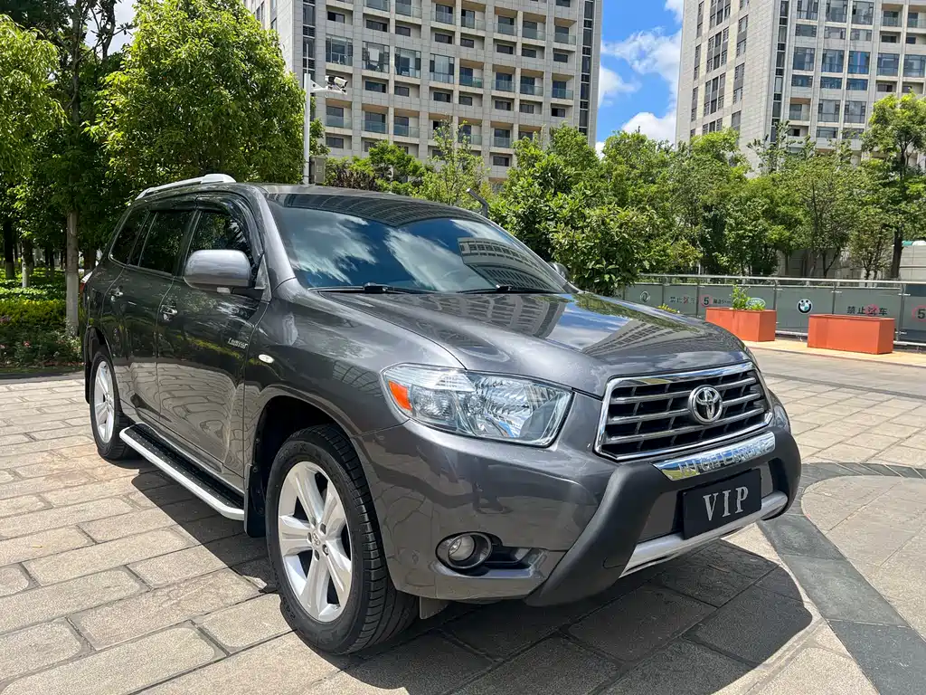 Highlander (Import) Limited Supreme