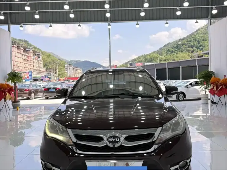 BYD S7 2.0 T Upgraded Auto Distinguished