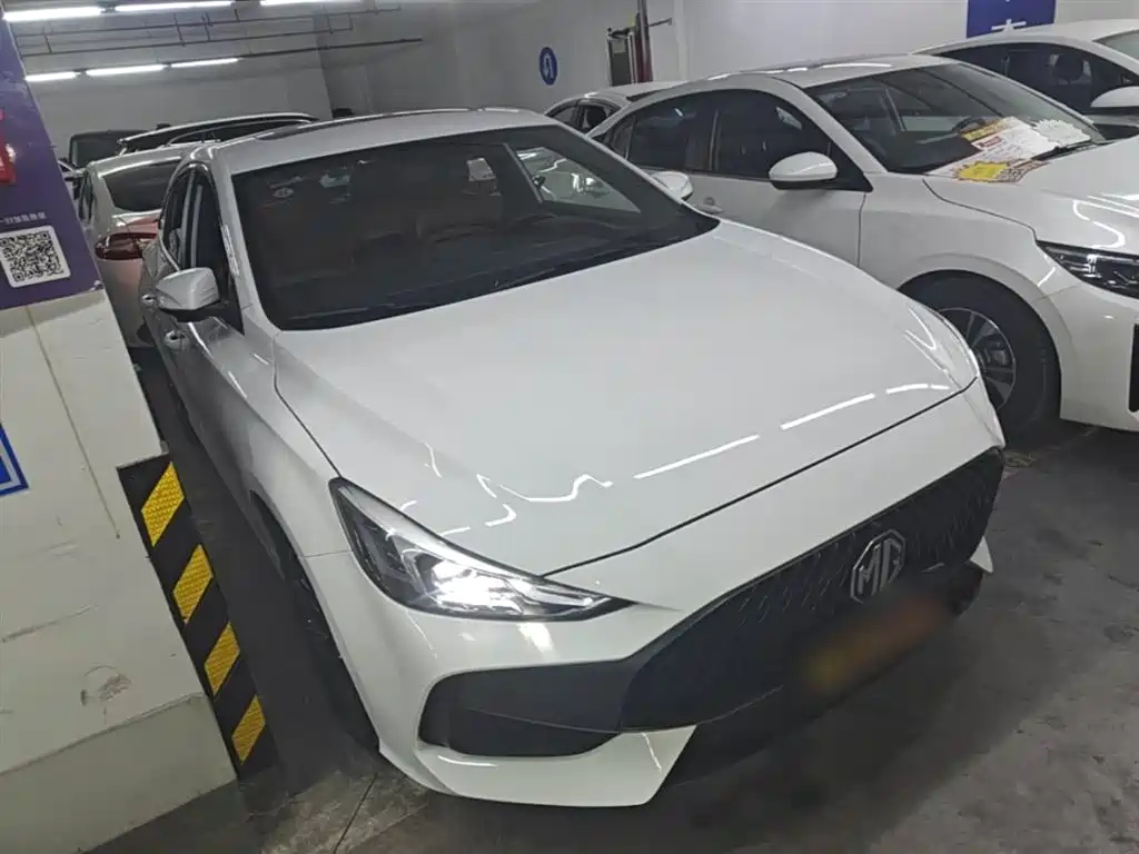 MG5 180 DVVT CVT Youth Luxury