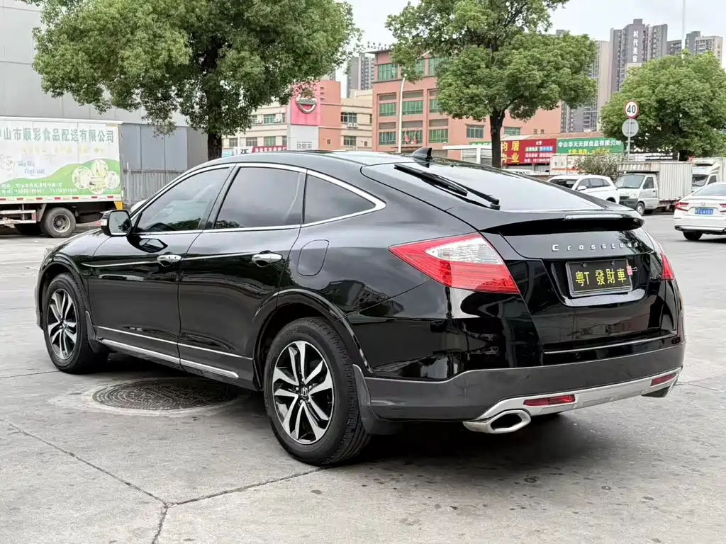 Crosstour 2.4 L Luxury
