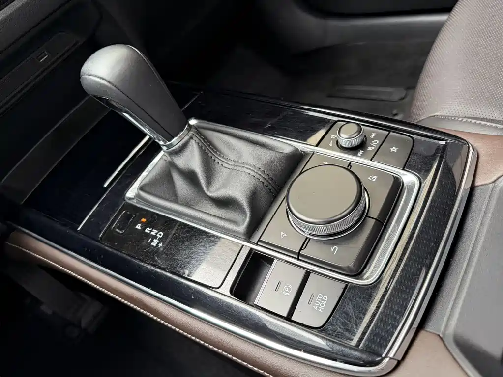 Mazda CX-30 2.0 L Auto Jiayue