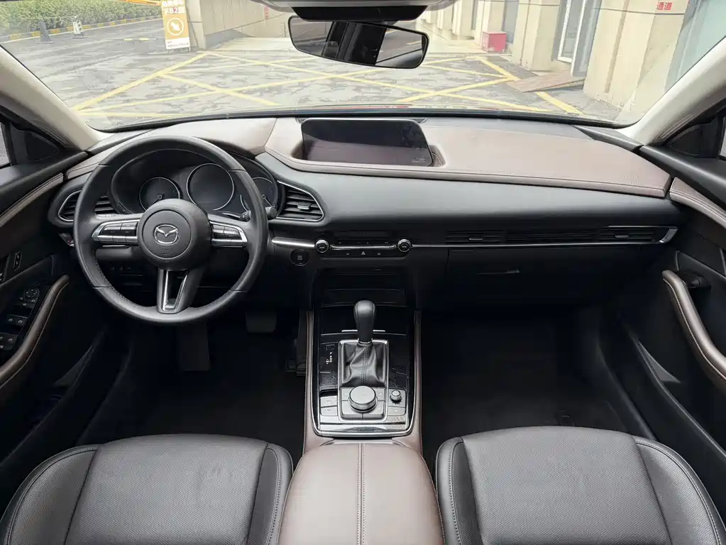 Mazda CX-30 2.0 L Auto Jiayue