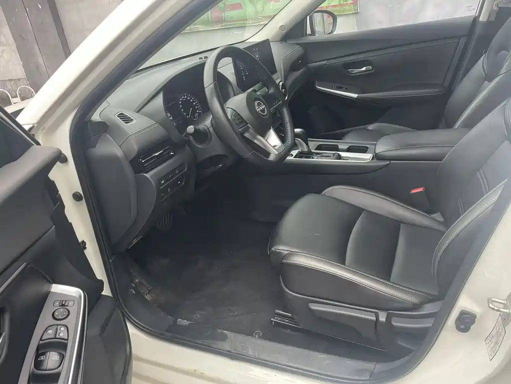 Sylphy 1.6 L CVT Joy