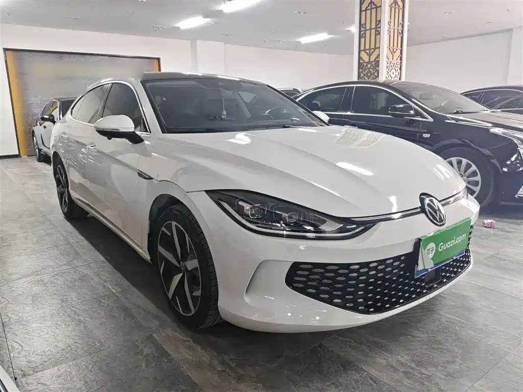 Lamando Lamando L 280 TSI DSG Spicy Cool