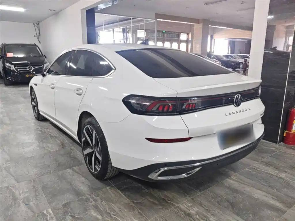 Lamando Lamando L 280 TSI DSG Spicy Cool