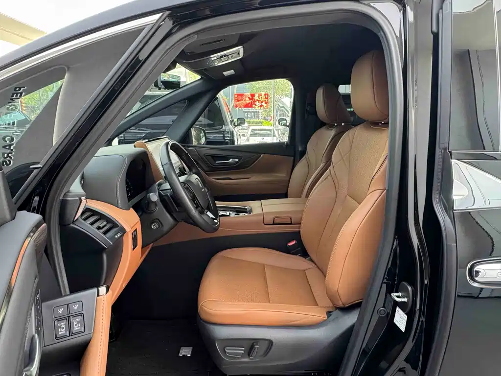 Vellfire Crown Dual Engine 2.5 L Supreme Executive