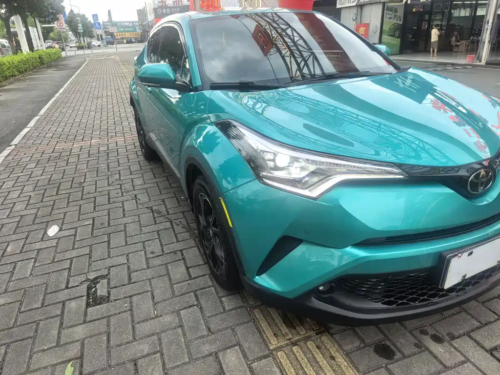 Toyota C-HR 丰田C-HR 2018款 2.0 L 豪华天窗版 国V