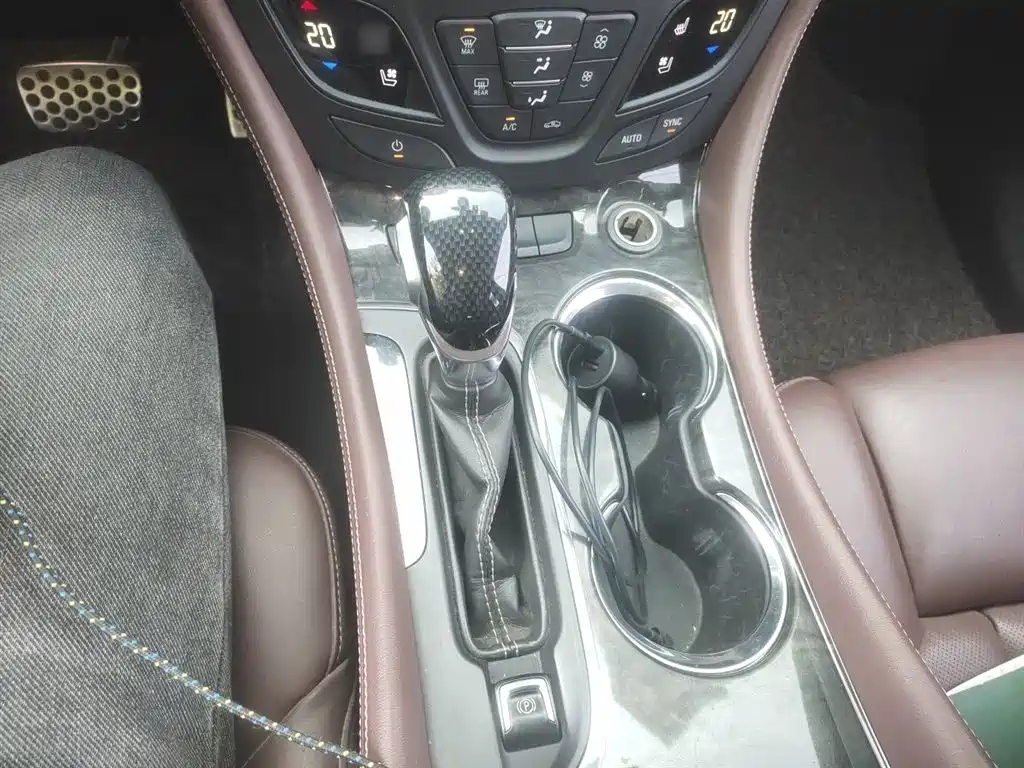 Envision Plus 28 T 4 WD Luxury