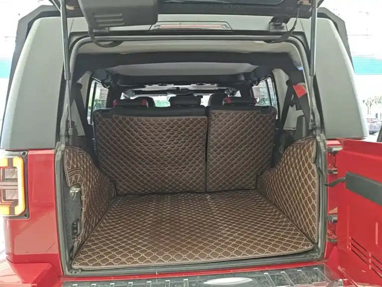 BAIC BJ40 2.0 T Auto 4 WD City Hunter Swordsman