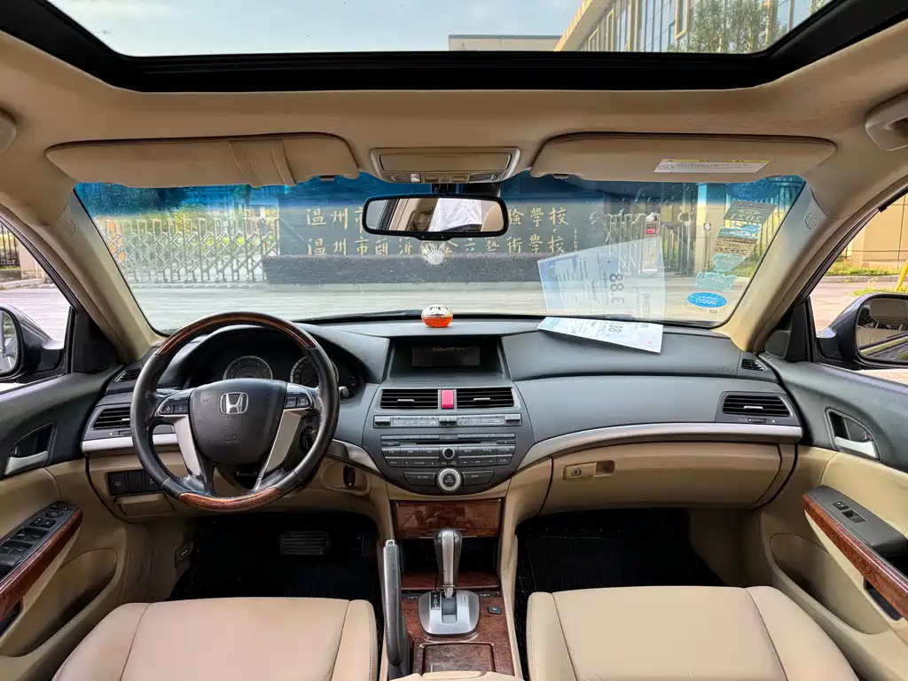 Accord 2.4 L LX