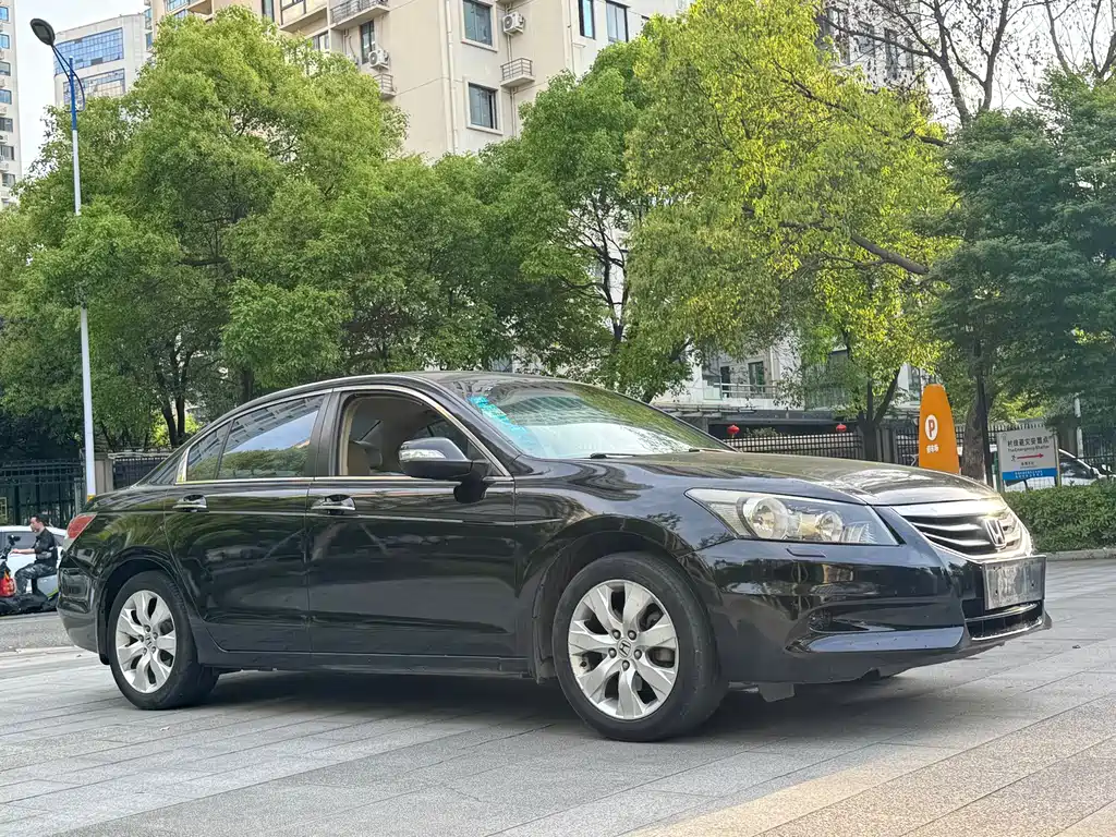 Accord 2.4 L LX
