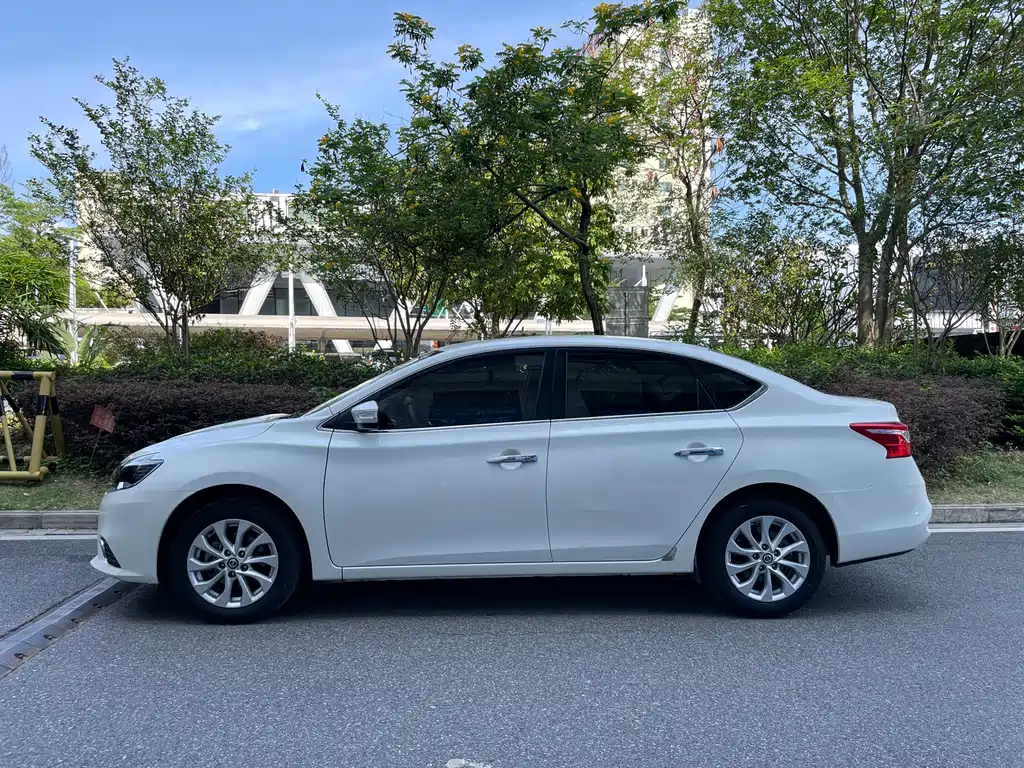 Sylphy 1.6 XL CVT Premium