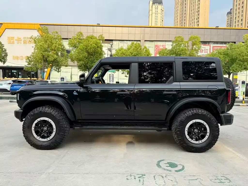 Ford Bronco 2.3 T Ink Diamond Bigfoot Offroad