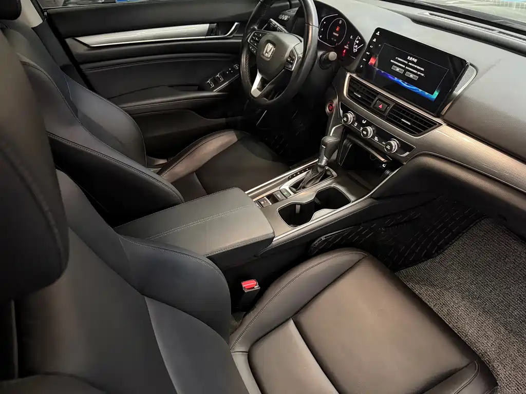 Accord 260 TURBO Luxury