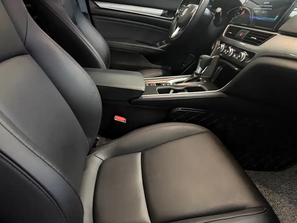 Accord 260 TURBO Luxury