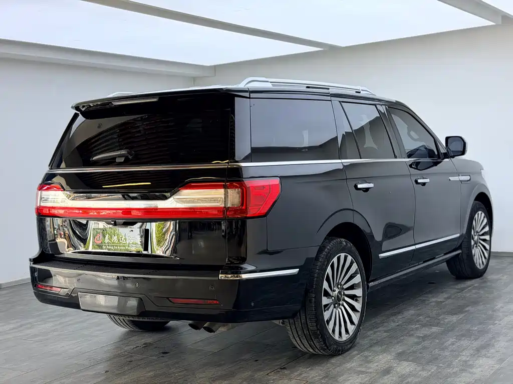 Navigator 3.5 T President Series CN-V