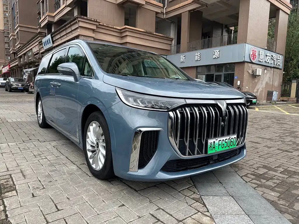Voyah Dreamer Low Carbon Dream + Smart Drive Package