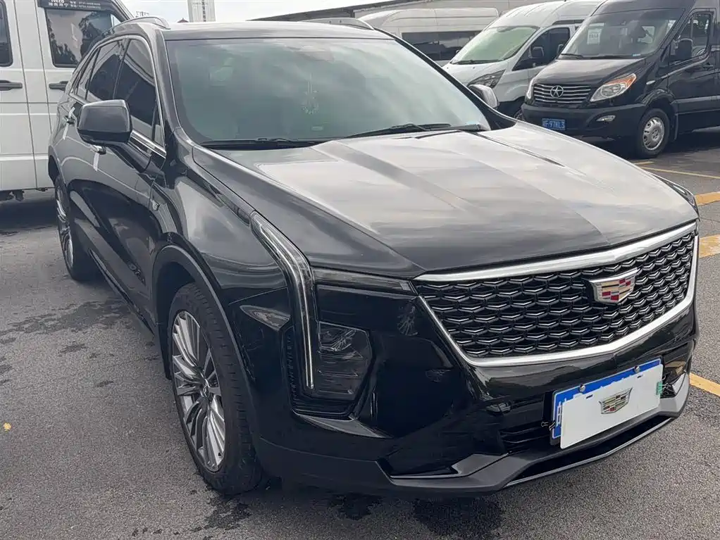 Cadillac XT4 28 T 2 WD Distinguished