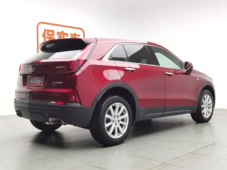 Cadillac XT4 28 T 2 WD Tech