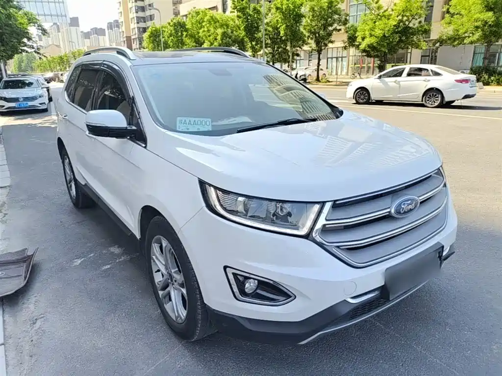 Edge EcoBoost 245 2 WD Grand Sharp 7-seat CN-V