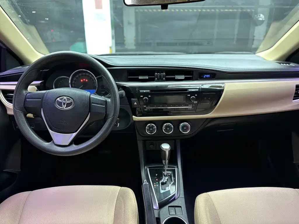 Levin 1.6 G CVT Elite