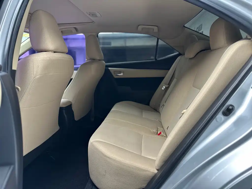 Levin 1.6 G CVT Elite