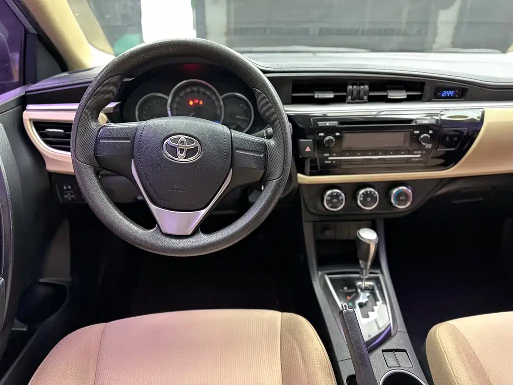Levin 1.6 G CVT Elite