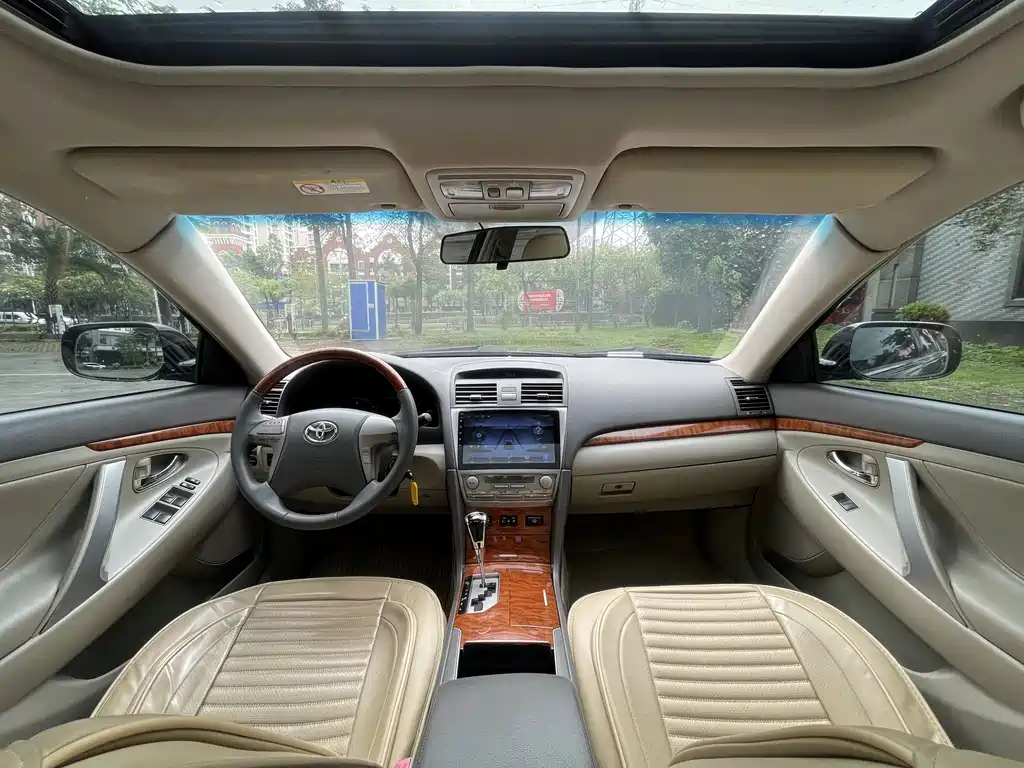 Camry 200 G Luxury