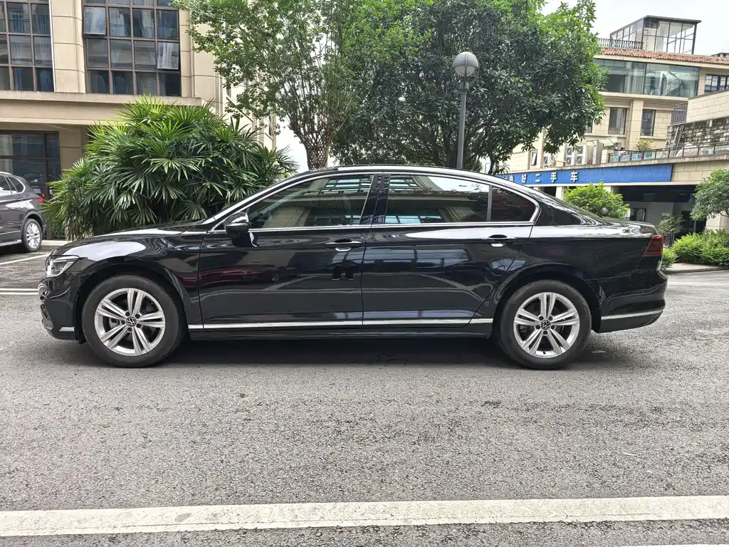 Magotan 200 10 K Commemorative 280 TSI DSG Comfort