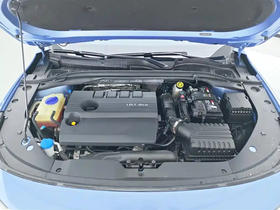 Arrizo 8 1.6 T DCT Premium