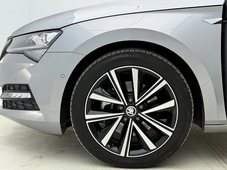 Skoda Superb TSI280 DSG Premium
