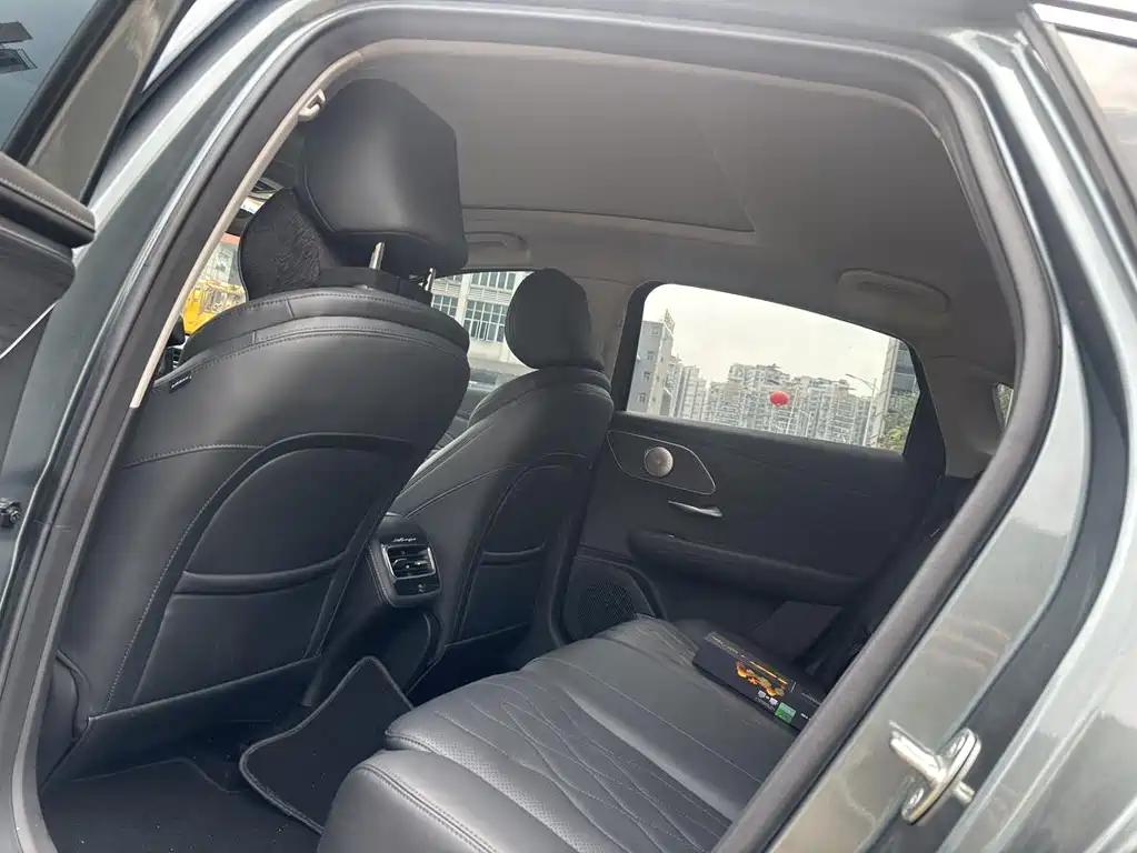 Arrizo 8 PRO 1.6 T DCT Luxury +