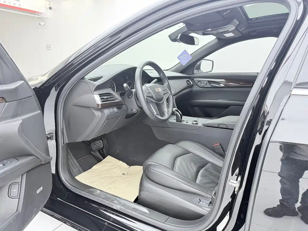 Cadillac CT6 28 T Style