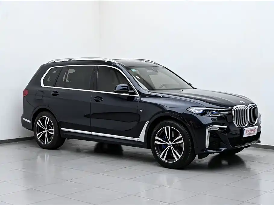 BMW X7 xDrive40 i Premium M Sport Package
