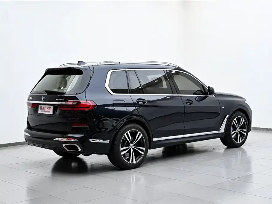 BMW X7 xDrive40 i Premium M Sport Package