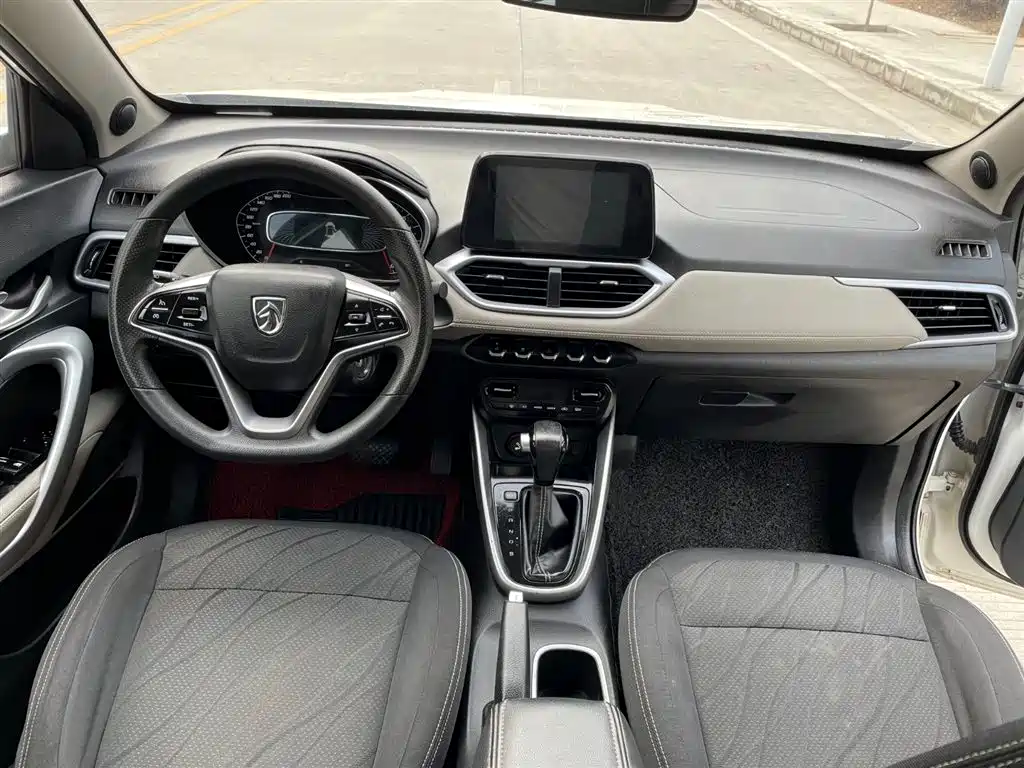 Baojun 510 1.5 L Auto Pleasure CN-V