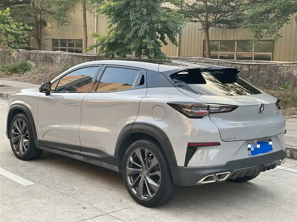 Changan UNI-T 1.5 T Distinguished