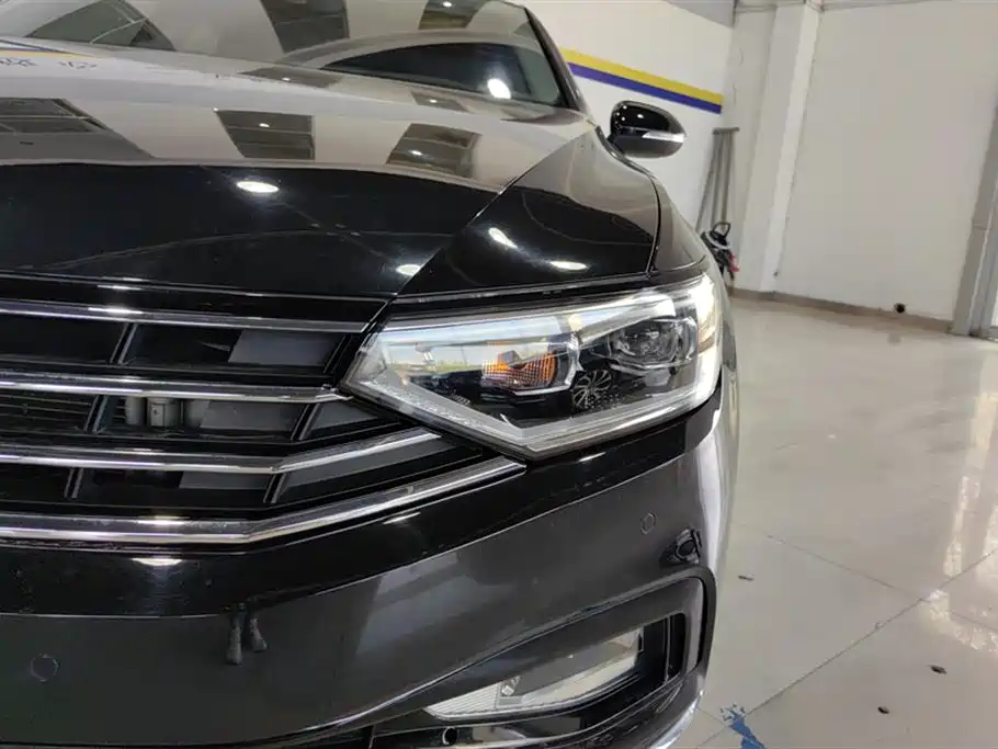 Magotan 330 TSI DSG Leading