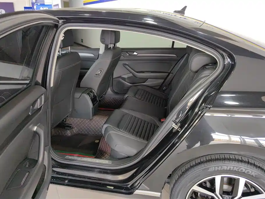 Magotan 330 TSI DSG Leading