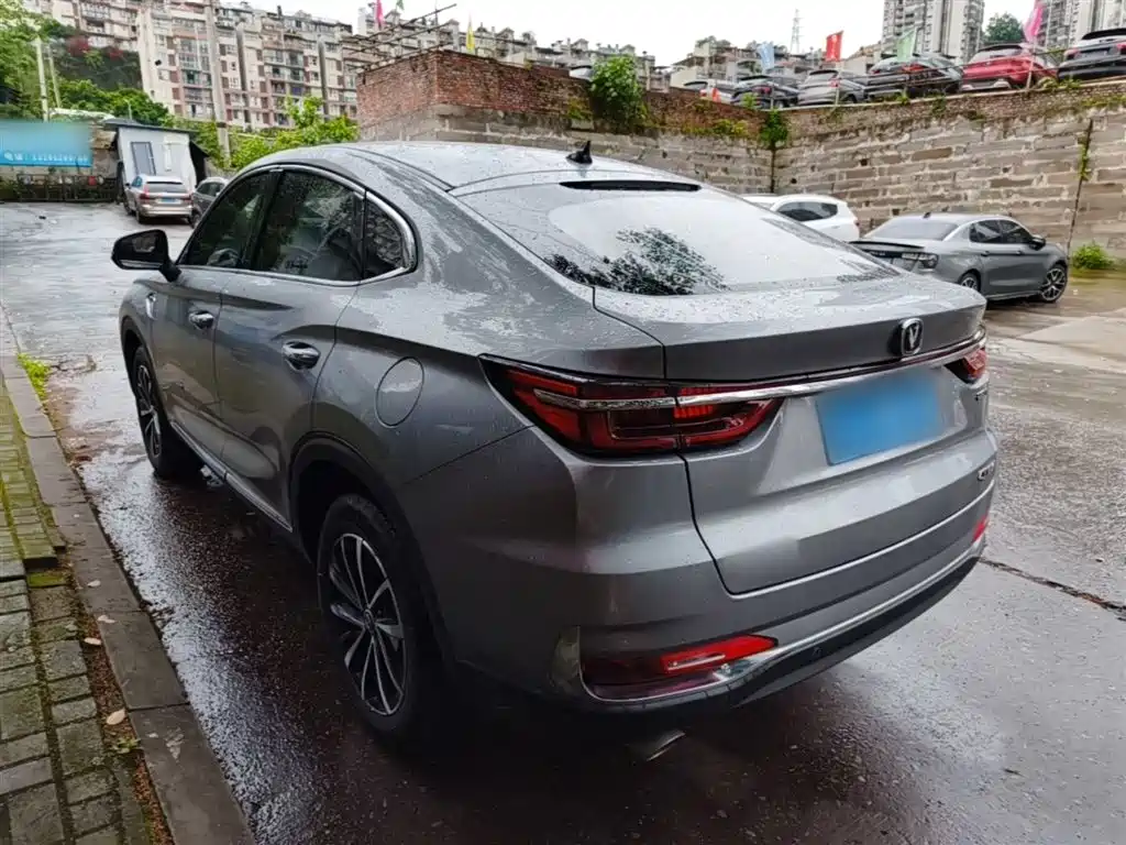 Changan CS85 Coupe 1.5 T DCT CN-VI