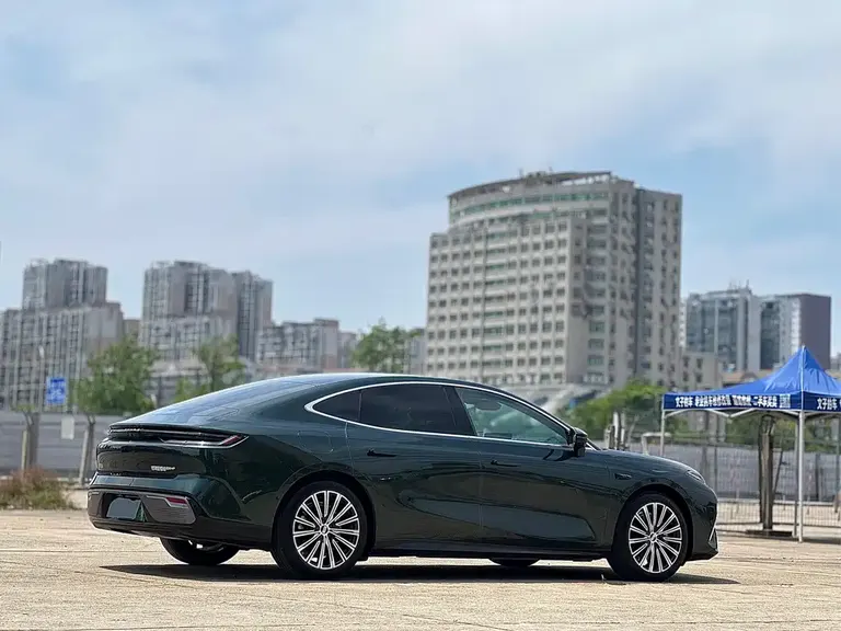 Geely Galaxy Xingyao 8 130 km EM-P Starship
